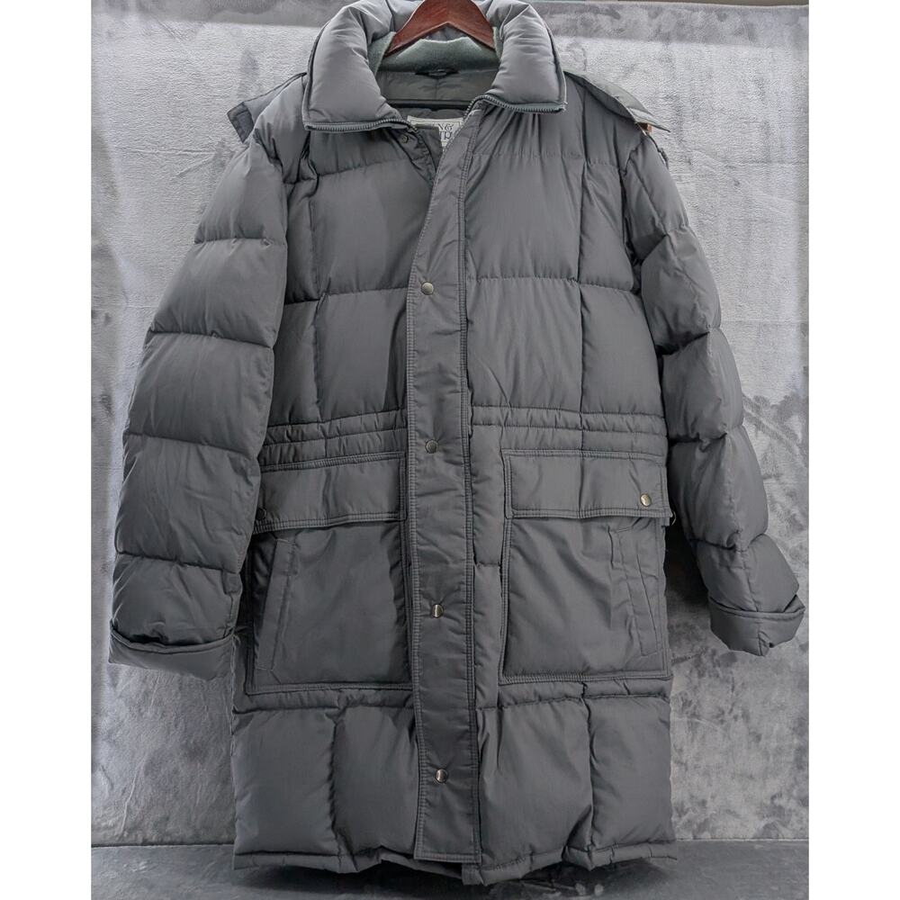 Town & Country Gordon & Ferguson Gray Long puffer Large coat detachable hood